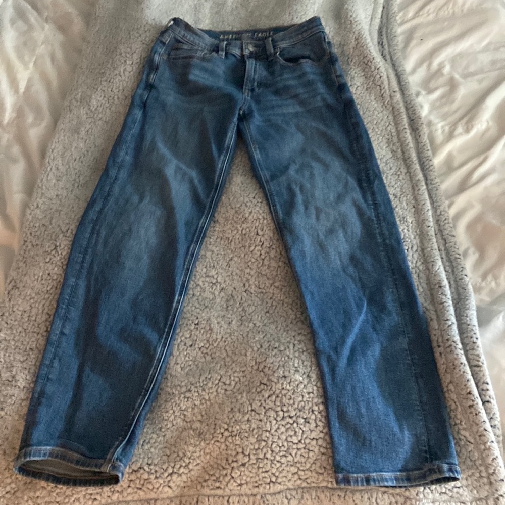 American eagle, size 2 blue jeans(dark stain), extra stretch